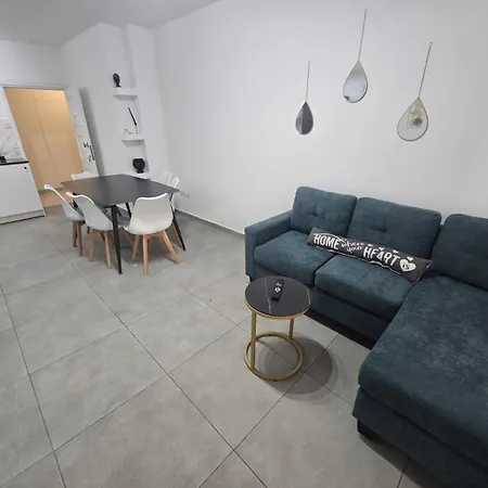 2 Bedroom&supermarket