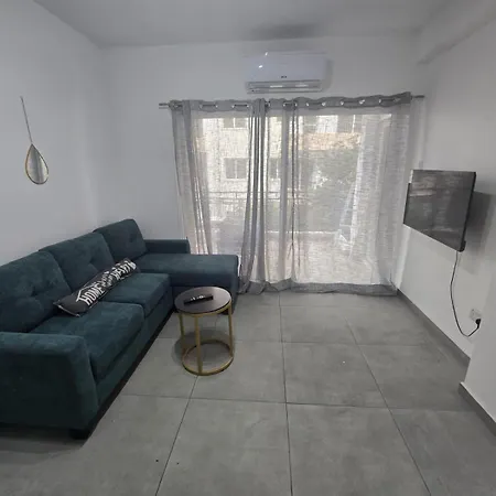 2 Bedroom&supermarket *